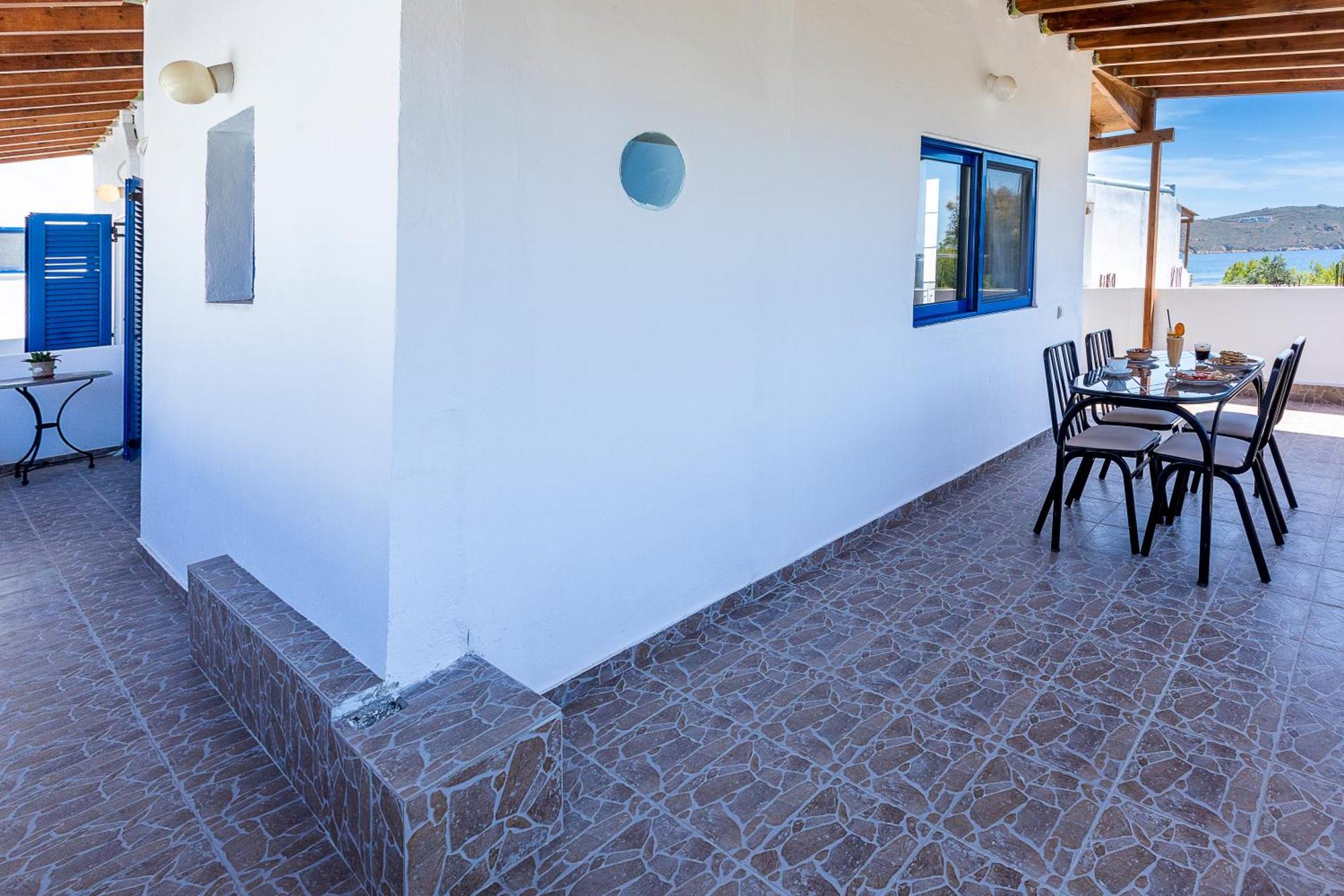 Vassilia On The Beach Serifos Hotel Livadakia Exterior photo