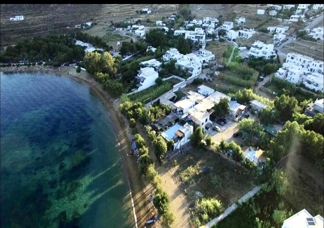 Vassilia On The Beach Serifos Hotel Livadakia Exterior photo